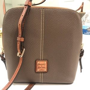 Dooney & Bourke crossbody trixie
